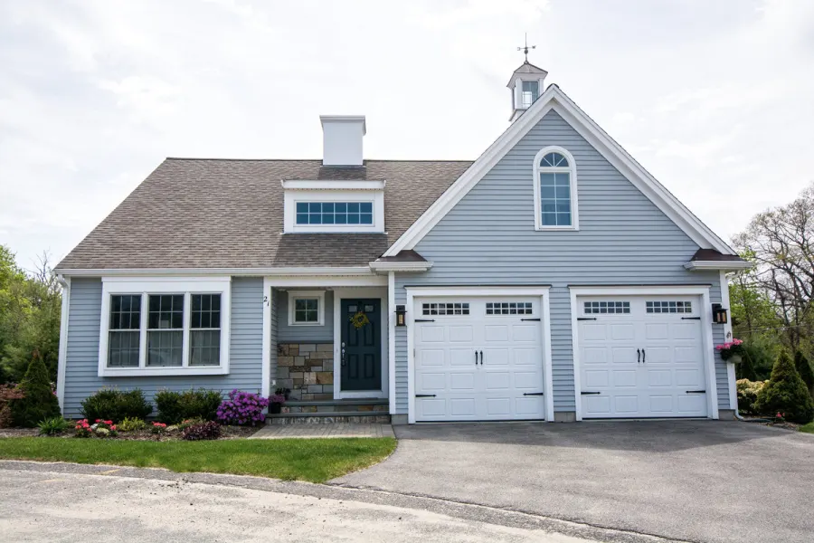Cape with cupola and garage